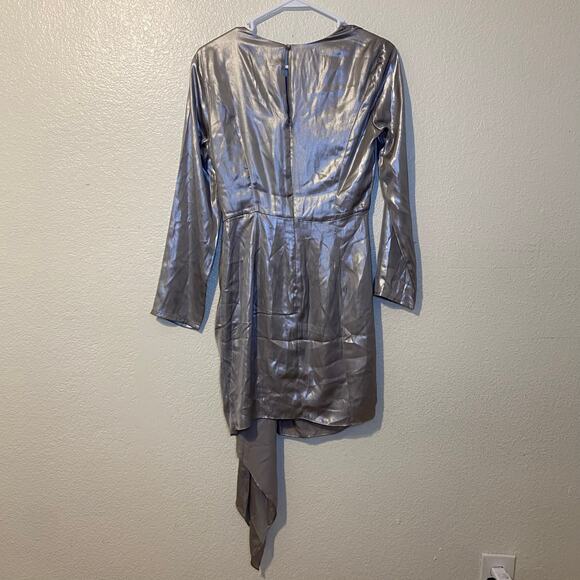 Bardot Shimmer Dress Metallic Long Sleeved Sparkly Mini Party Dress Size 4 NWT - Picture 6 of 9